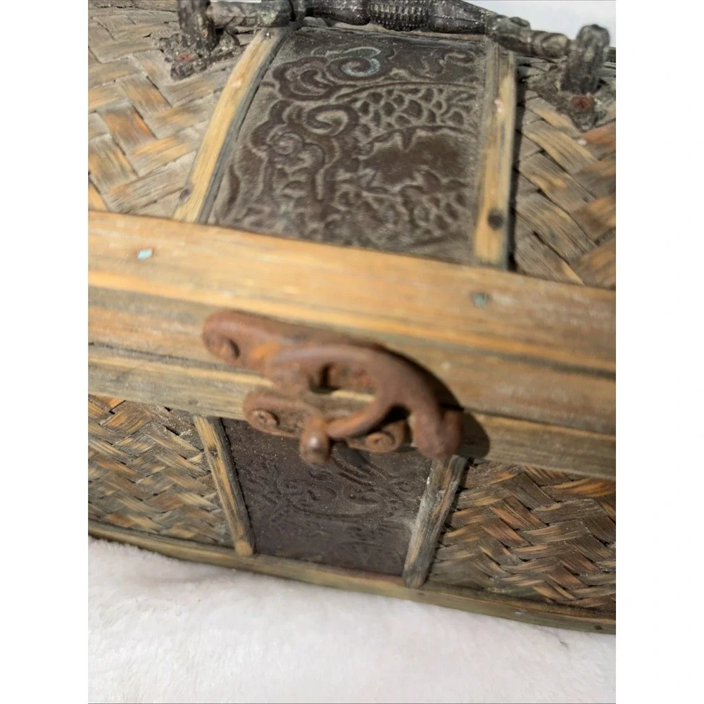 Vintage 80s‎ Treasure Chest Bamboo Trinket Box Rustic Herringbone Pattern Aged